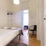 Do Castelo, Downtown * ליסבון
